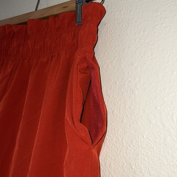 Nike Sportswear Everyday Modern Women's High-Rise pocket shorts size Small - Picture 5 of 7